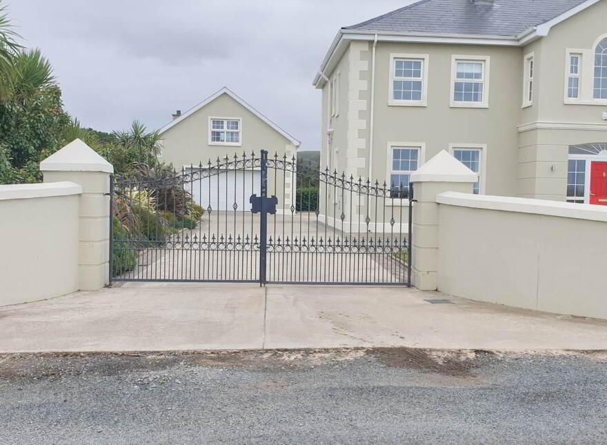 Carrickafoden, Carndonagh, F93E142