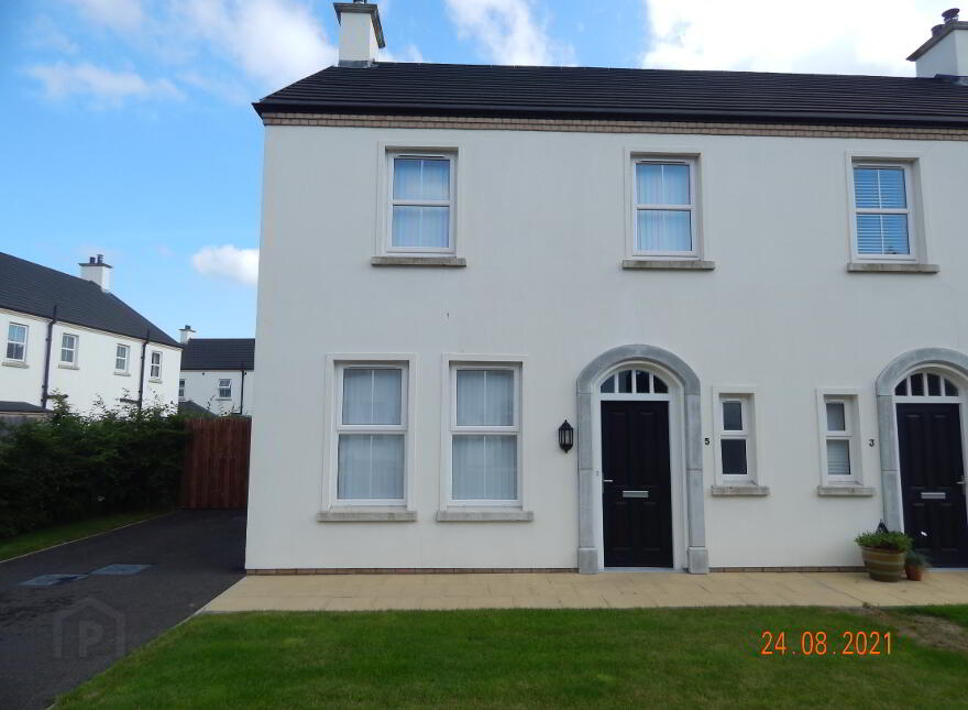 5 Readers Avenue, Ballyclare, BT39 9BJ