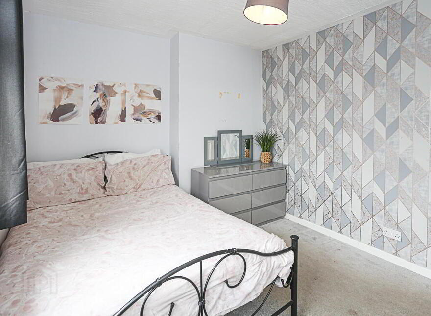 90 Elmwood Drive, Bangor, BT20 3LL