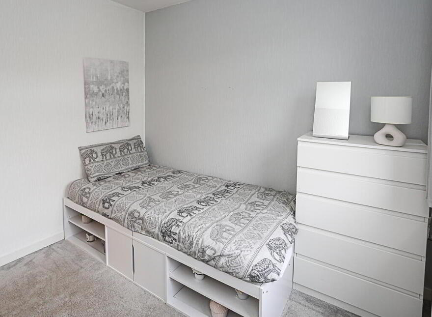 90 Elmwood Drive, Bangor, BT20 3LL