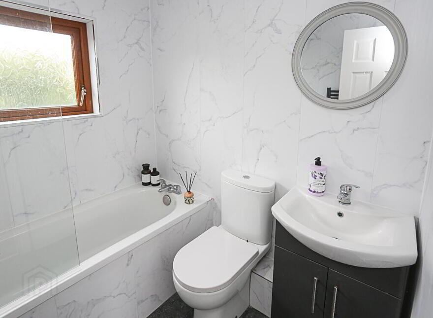 90 Elmwood Drive, Bangor, BT20 3LL