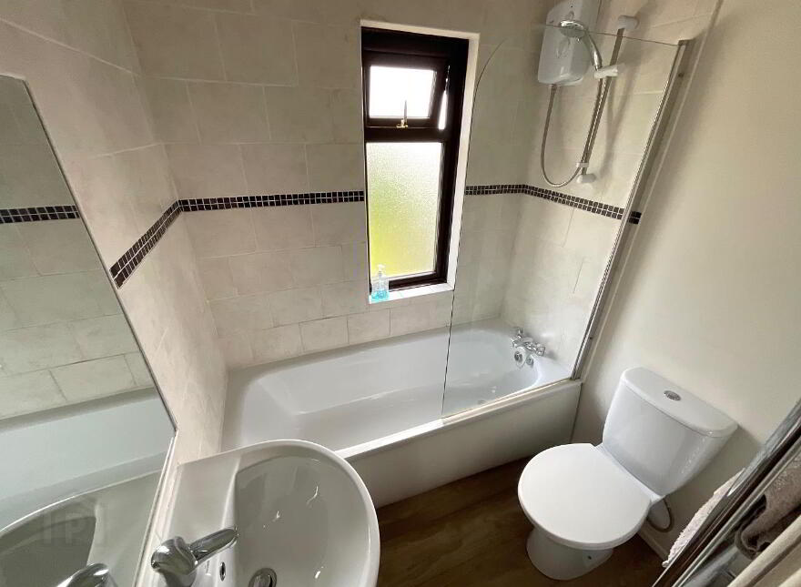 249 Joanmount Gardens, Belfast, BT14 6PA