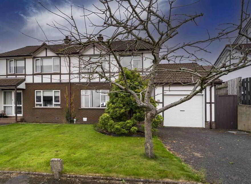 32 Eglantine Park, Royal Hillsborough, BT26 6HL