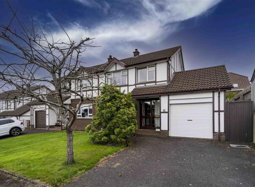 32 Eglantine Park, Royal Hillsborough, BT26 6HL