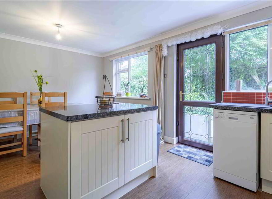 32 Eglantine Park, Royal Hillsborough, BT26 6HL