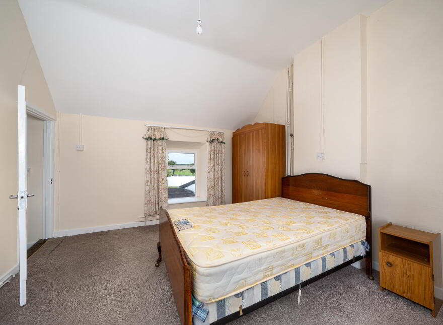 Faltia, Oldtown, Athlone, N37HV05