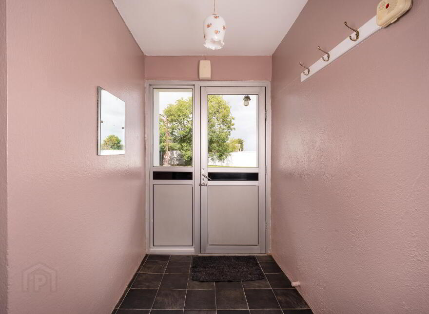Faltia, Oldtown, Athlone, N37HV05