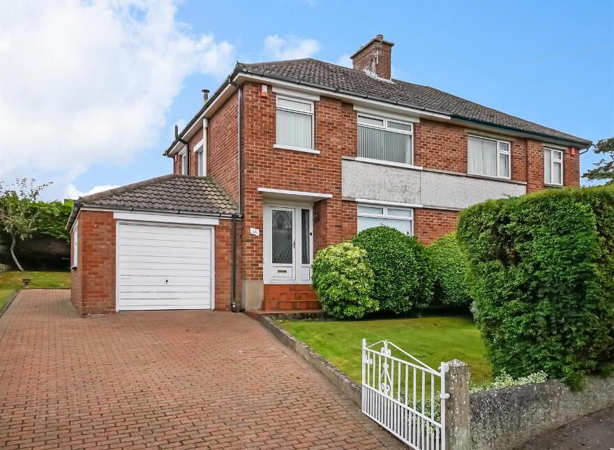 14 Cotswold Avenue, Newton Park, Belfast, BT8 6NA
