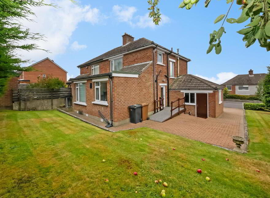14 Cotswold Avenue, Newton Park, Belfast, BT8 6NA