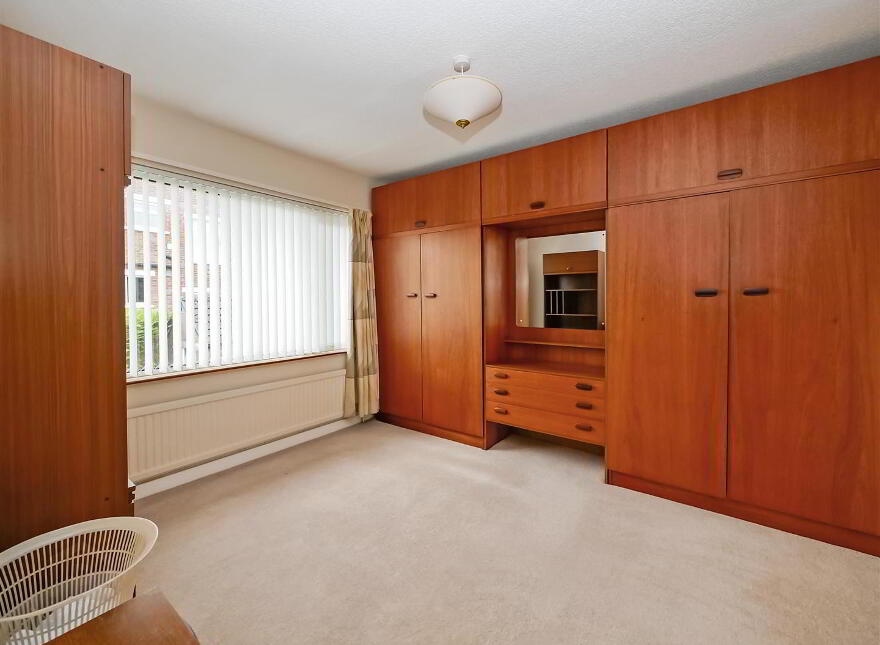 14 Cotswold Avenue, Newton Park, Belfast, BT8 6NA