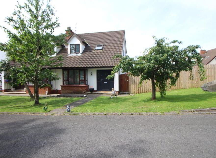 91 Broadlands, Carrickfergus, BT38 7BA photo