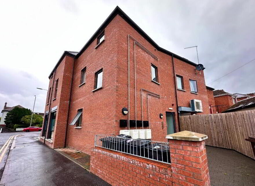 311 Cavehill Road, Belfast, BT15 5EY photo