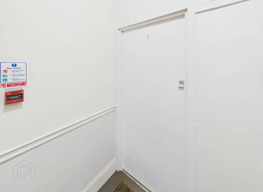Apartment 5 12 Deramore Park, Belfast, BT9 5JT photo