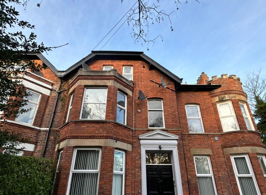 Apartment 5 12 Deramore Park, Belfast, BT9 5JT photo