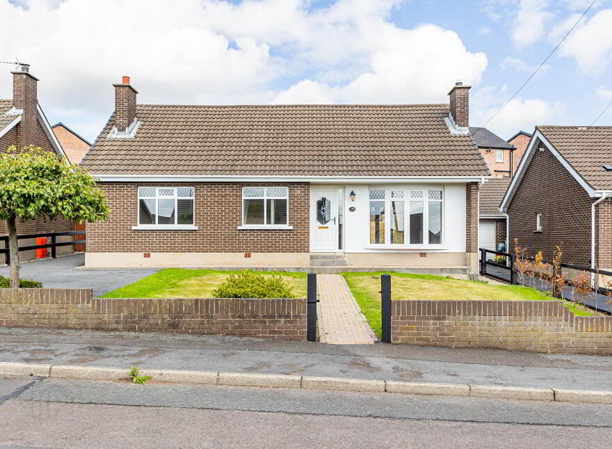 33 Dermott Walk, Comber, Newtownards, BT23 5NU