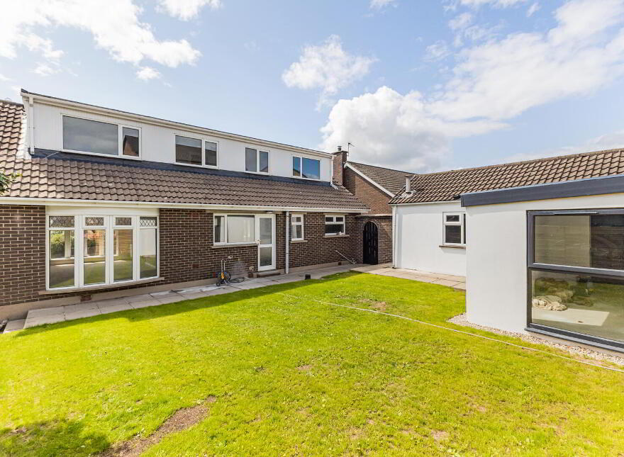 33 Dermott Walk, Comber, Newtownards, BT23 5NU
