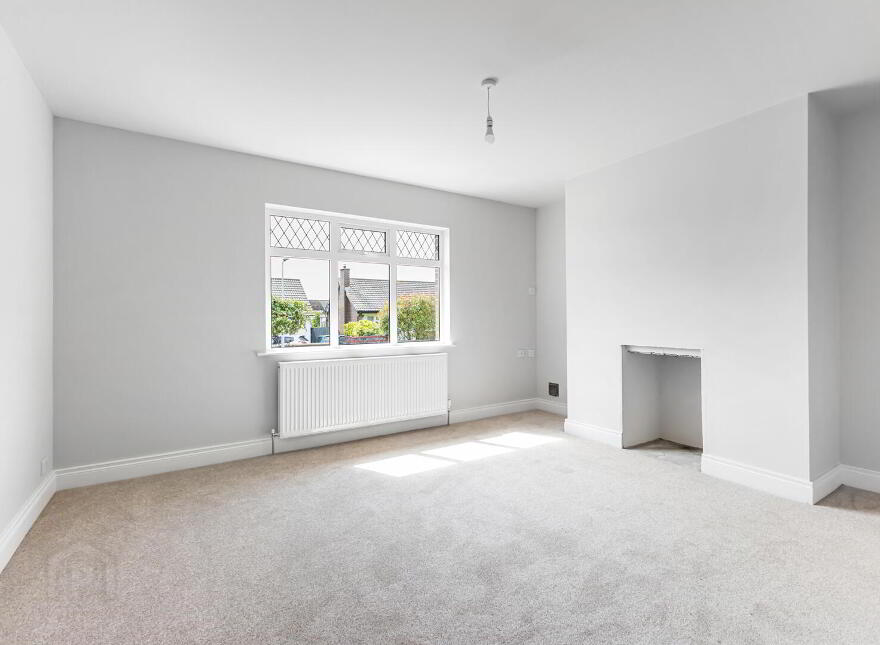 33 Dermott Walk, Comber, Newtownards, BT23 5NU
