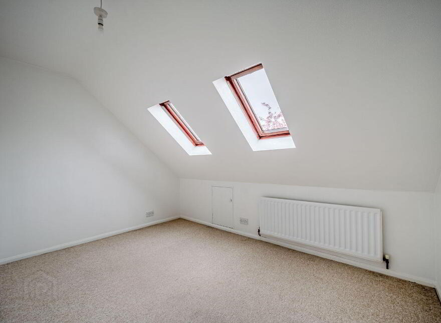 28 Irvine Park, Bangor, BT19 7XR