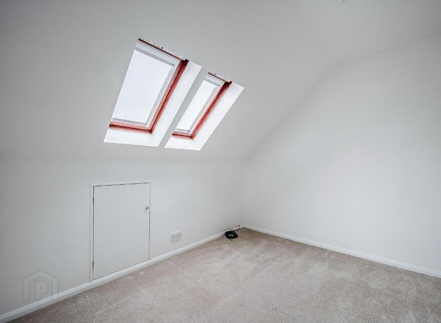 28 Irvine Park, Bangor, BT19 7XR