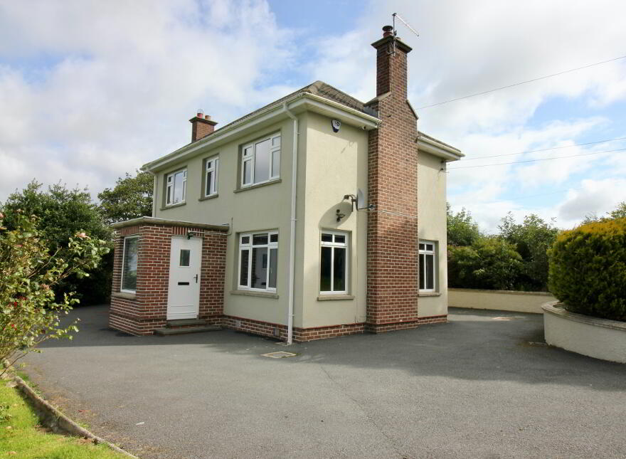 68 Tannyoky Road, Tandragee, BT62 2JE