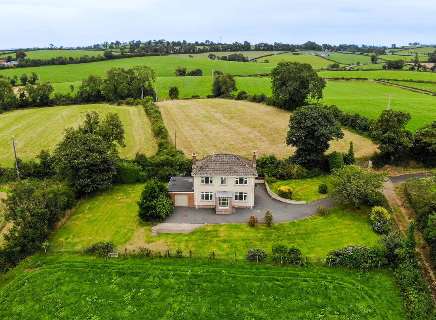 68 Tannyoky Road, Tandragee, BT62 2JE