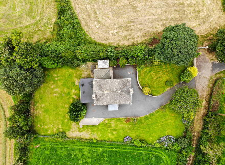 68 Tannyoky Road, Tandragee, BT62 2JE