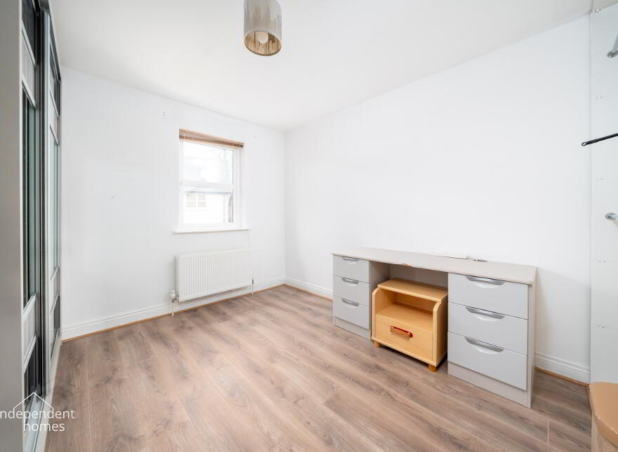 4 Porter Green Road, Larne, BT40 2UG