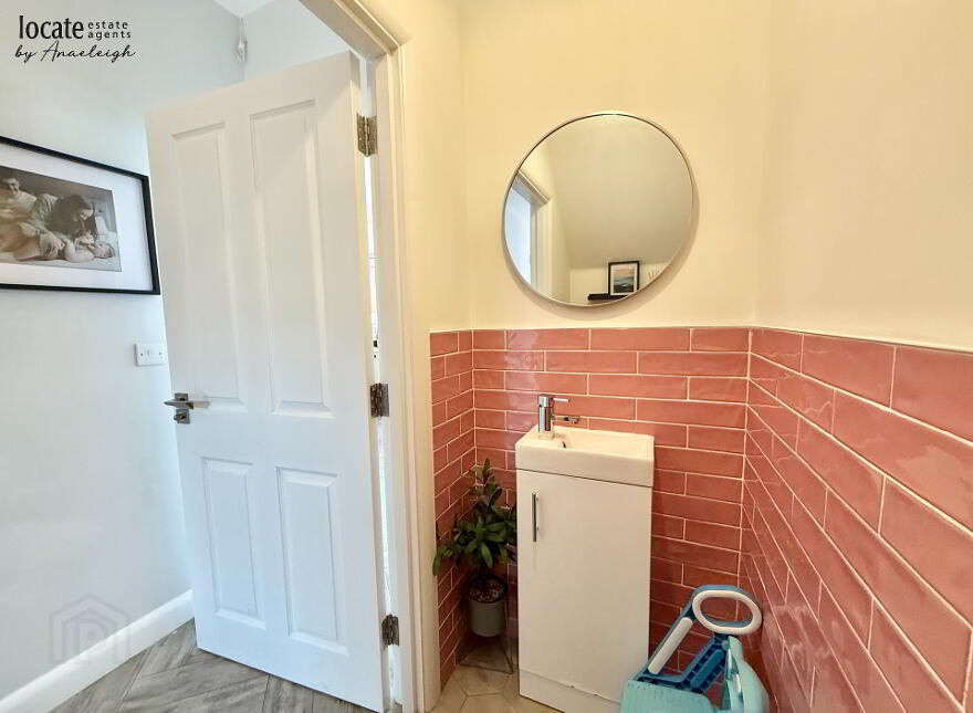 7 The Hillocks, Waterside, L'Derry, BT47 3FR