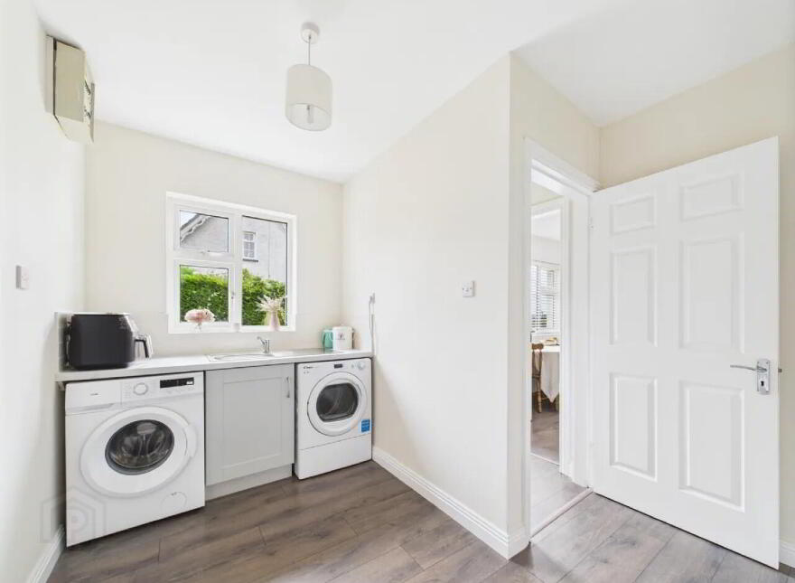 Finnoe Road, Borrisokane, E45DN88