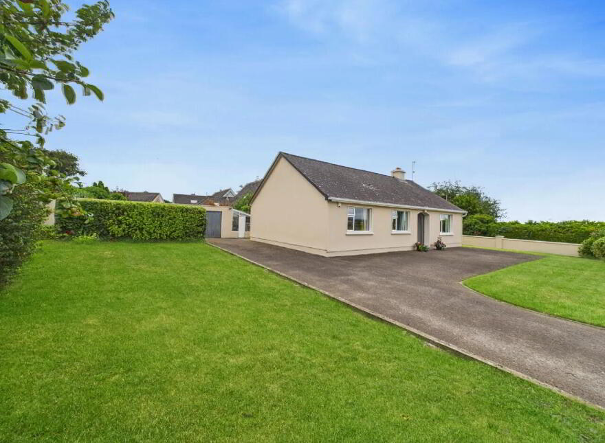 Finnoe Road, Borrisokane, E45DN88