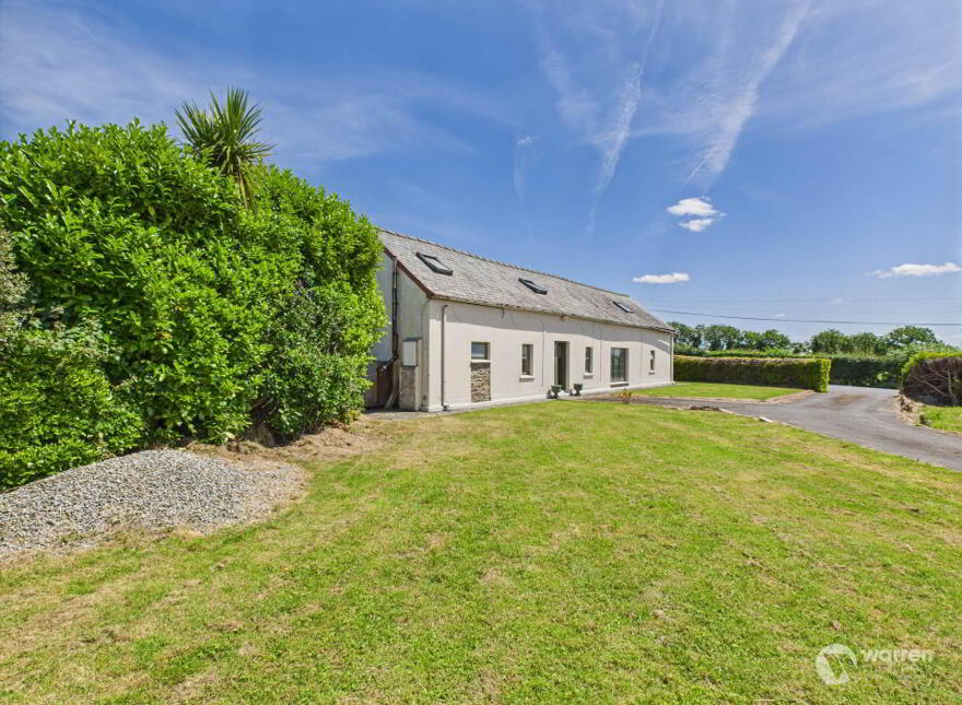 The Follies, Liss, Tullaroan, R95KP46
