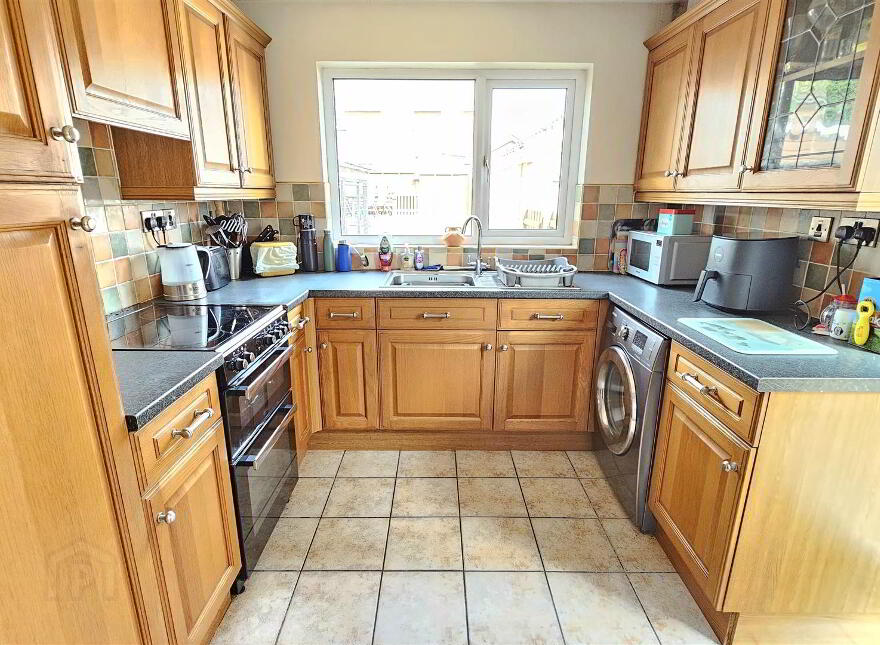 29 Castleburn Road, Carrickfergus, BT38 7NY