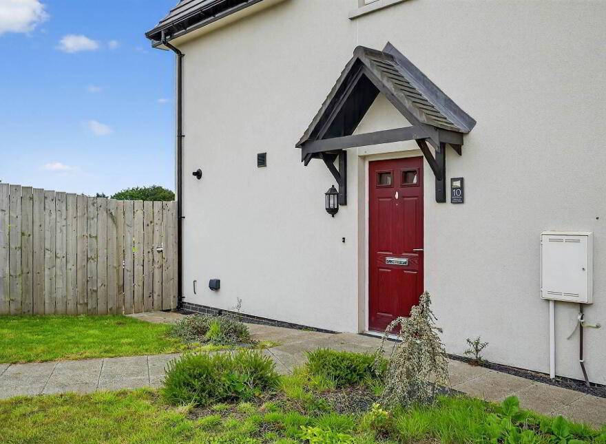 10 Millmount Quarry View, Dundonald, Belfast, BT16 1BL