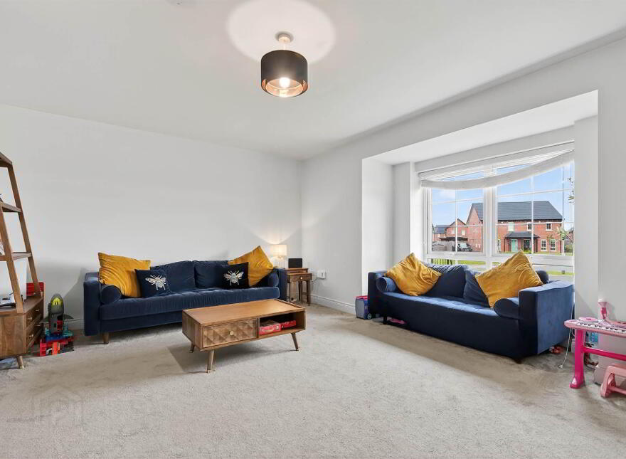 10 Millmount Quarry View, Dundonald, Belfast, BT16 1BL