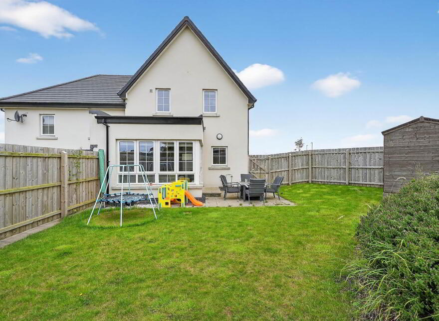 10 Millmount Quarry View, Dundonald, Belfast, BT16 1BL