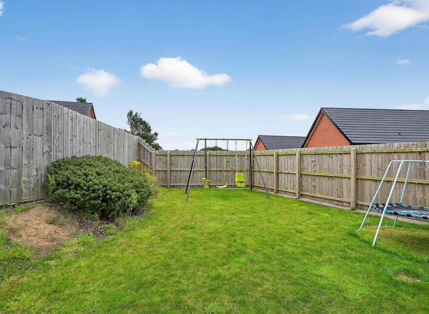 10 Millmount Quarry View, Dundonald, Belfast, BT16 1BL