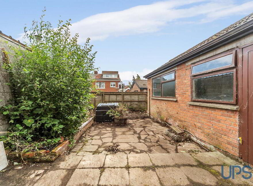 71 Stewartstown Park, Belfast, BT11 9GJ