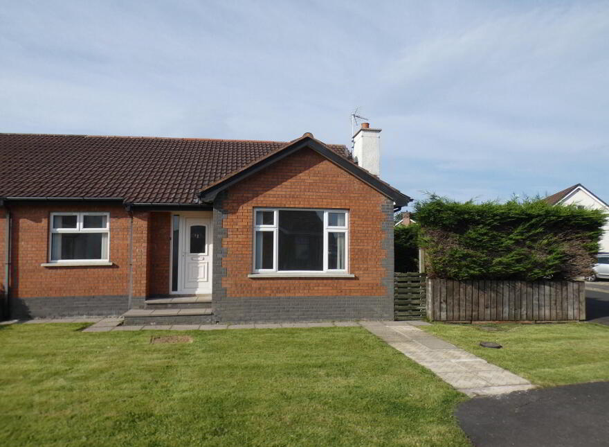28 Castlehill Terrace, Ballymoney, BT53 6RY photo