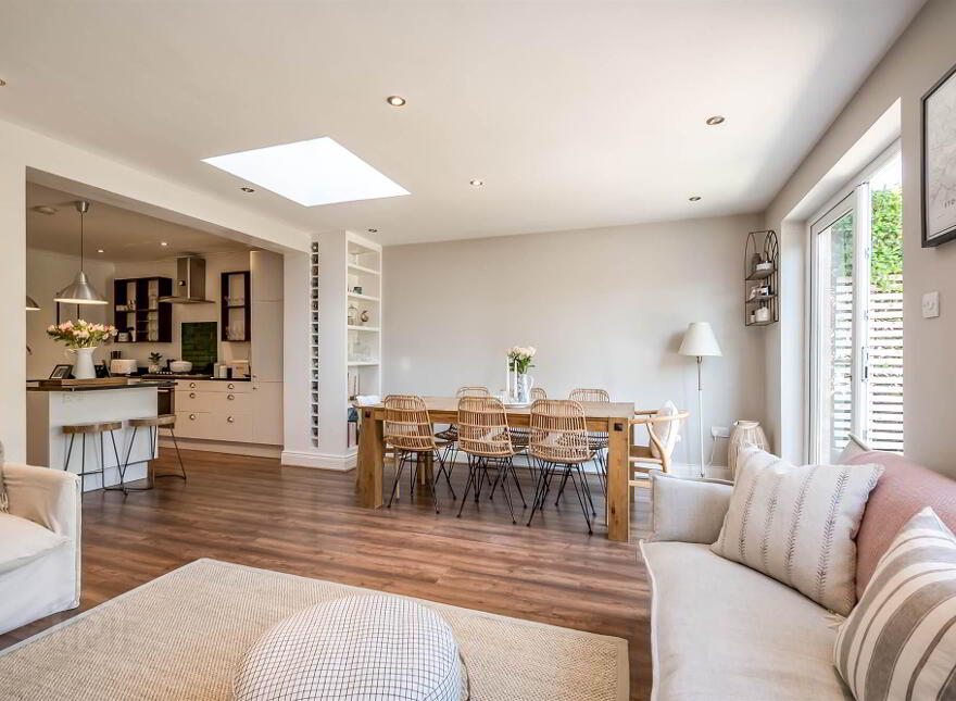 66 Kirkliston Park, Ballyhackamore, Belfast, BT5 6ED