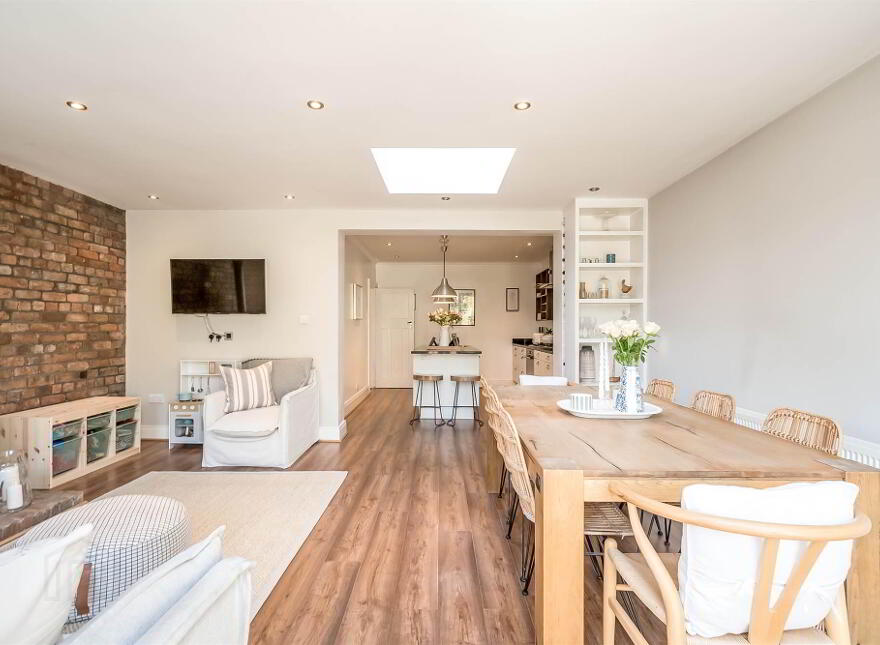 66 Kirkliston Park, Ballyhackamore, Belfast, BT5 6ED
