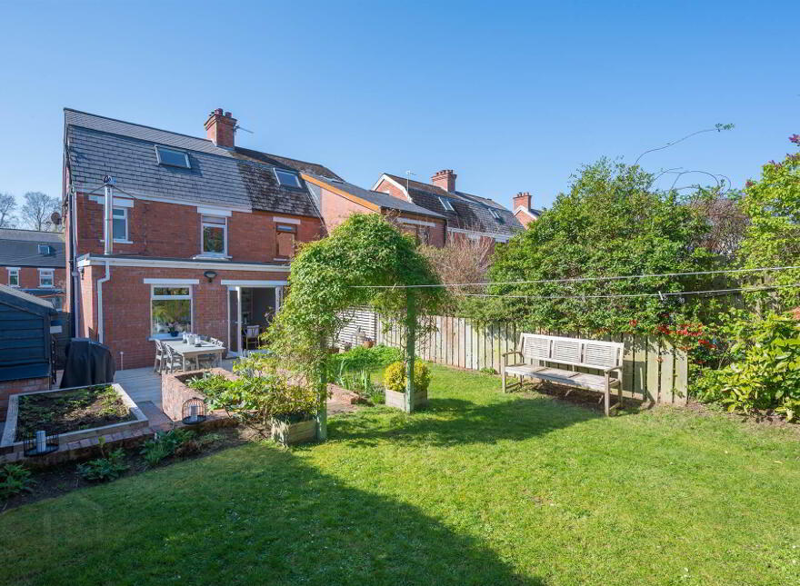 66 Kirkliston Park, Ballyhackamore, Belfast, BT5 6ED