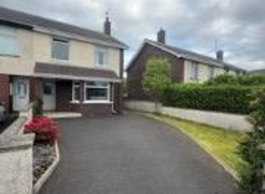 STUDENT LET 2025-26, 5 Ardmore Drive, Portsewart, BT55 7NY