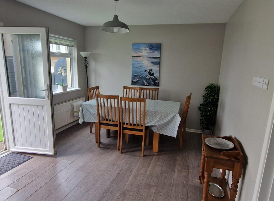 5 Upper Heathmount (term Time), Portstewart, BT55 7AR