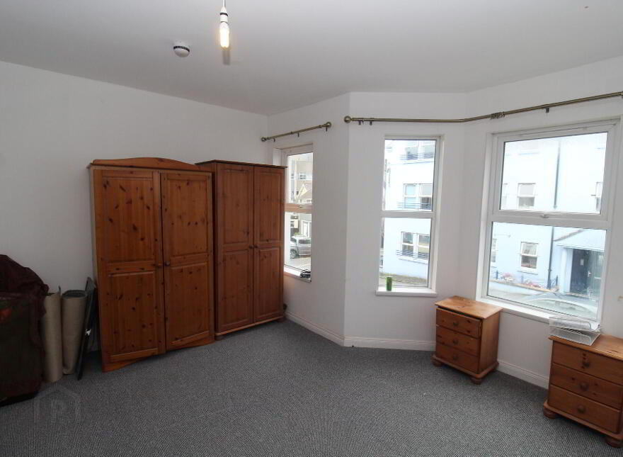 52 Central Avenue, Bangor, BT20 3AW