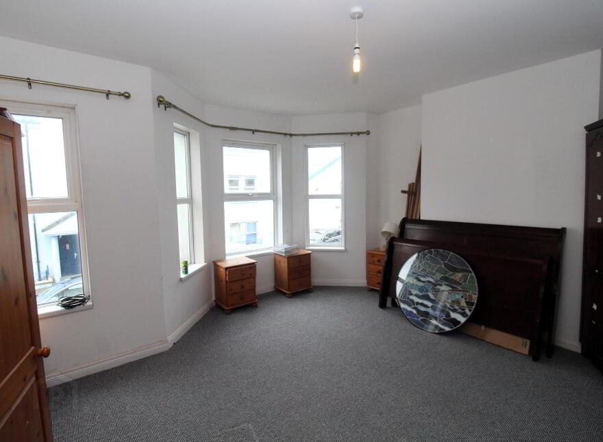 52 Central Avenue, Bangor, BT20 3AW