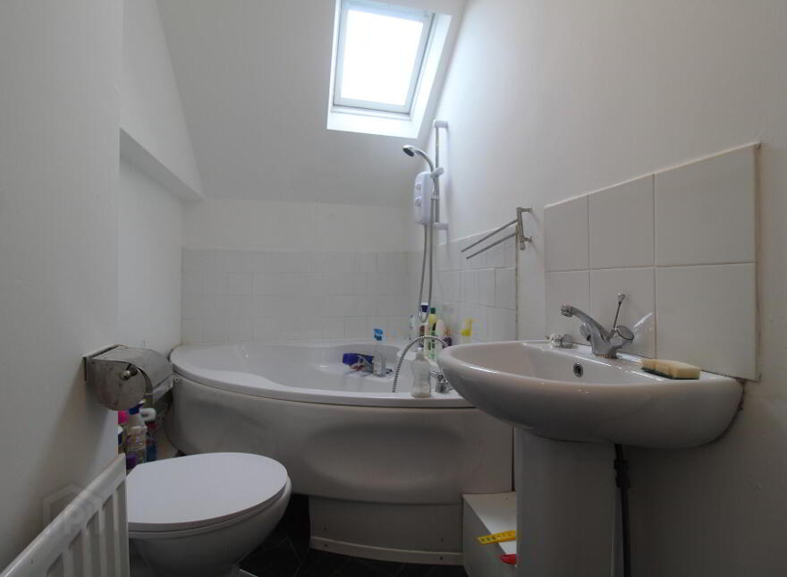 52 Central Avenue, Bangor, BT20 3AW