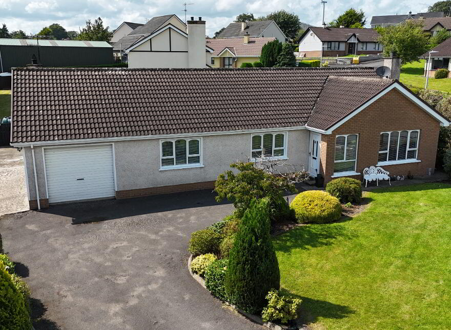 10 Oakland Drive, Castlederg, BT81 7DA photo
