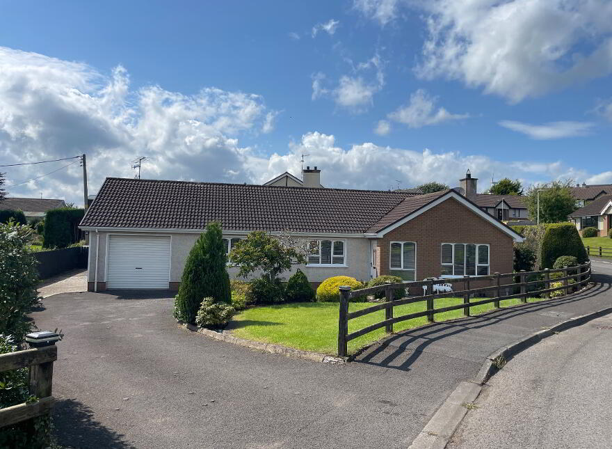 10 Oakland Drive, Castlederg, BT81 7DA