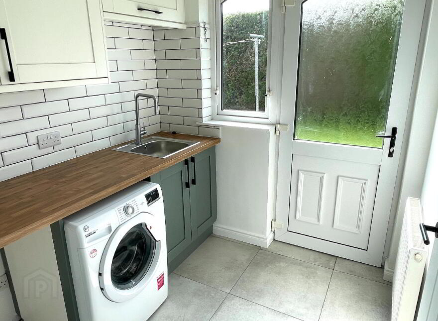10 Oakland Drive, Castlederg, BT81 7DA