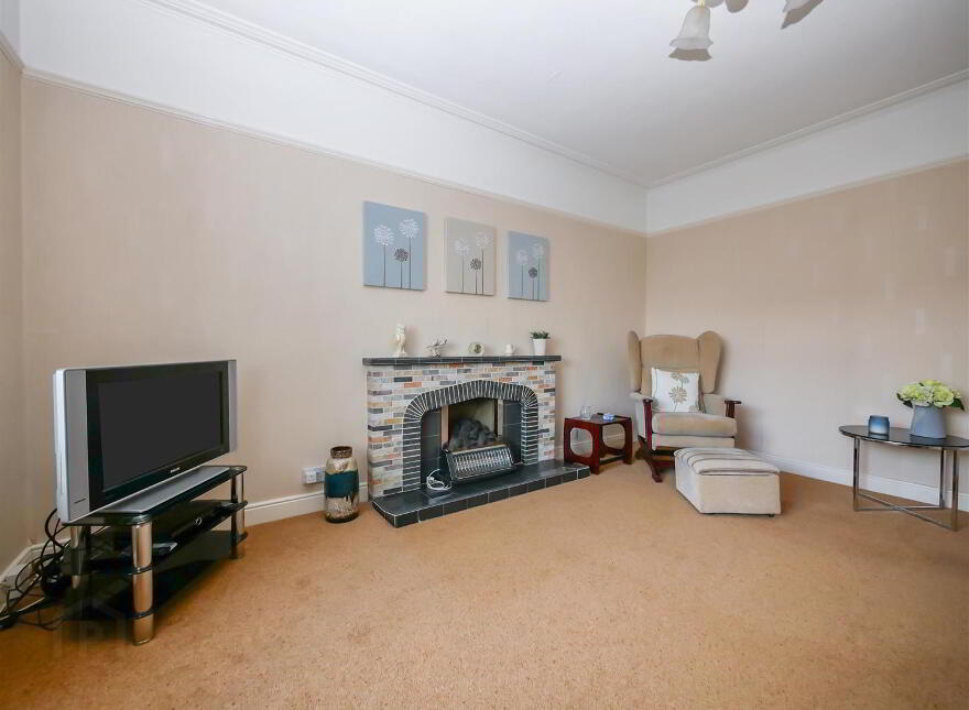 93 Knockbreda Road, Rosetta, Belfast, BT6 0JD